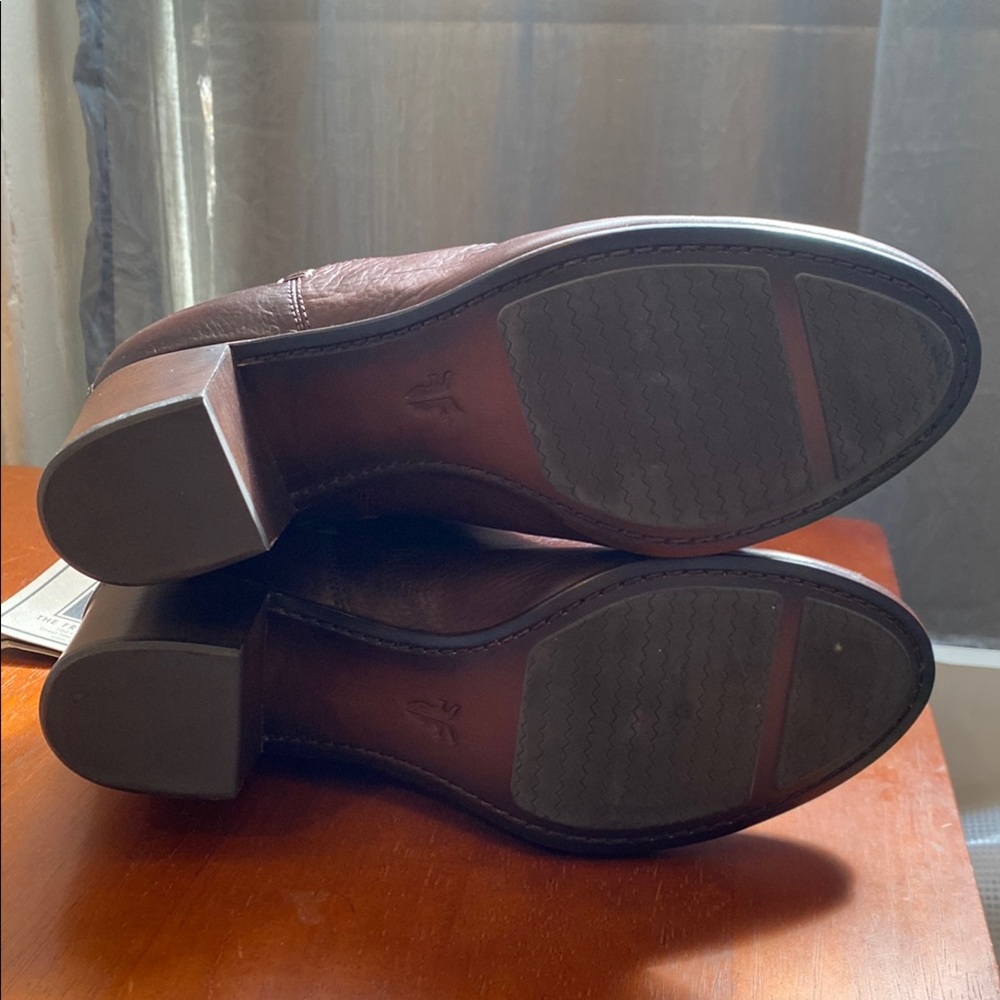 Frye Stella Chelsea Short Dark Brown Leather Ankle Booties Heeled Boots 9M - Picture 7 of 14